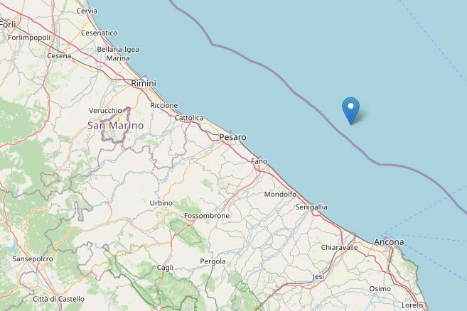 L'epicentro della scossa di terremoto in mare al largo di Ancona e Pesaro del 9 settembre, magnitudo 2.7 (Openstreetmaps, Ingv)