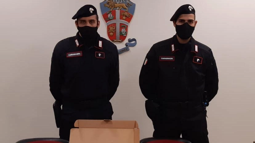 L'arma sequestrata dai carabinieri