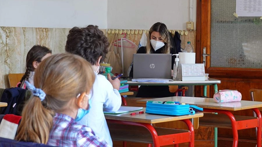 Scuola in Emilia Romagna: dal 7 aprile in classe fino alla prima media