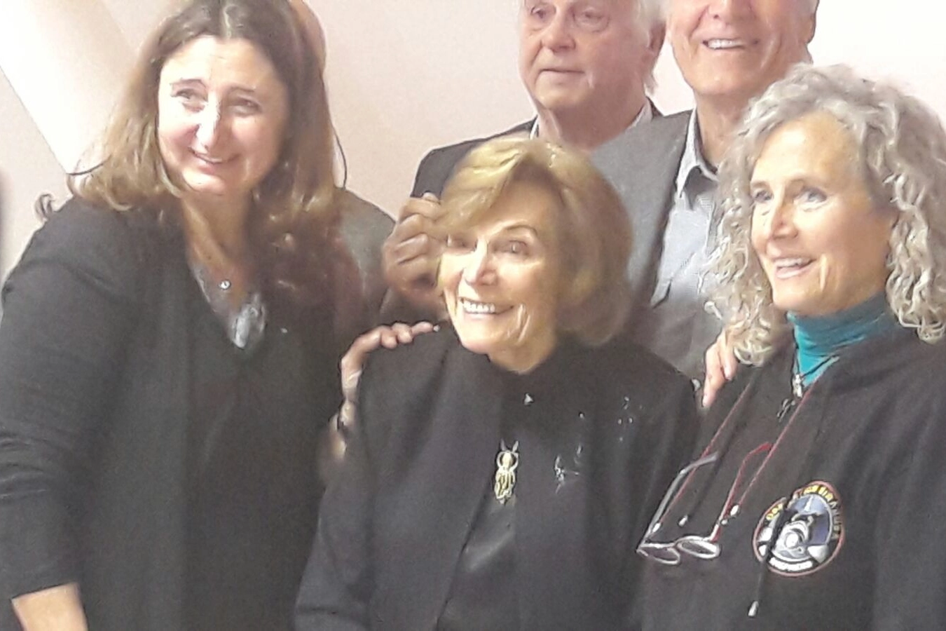 Sylvia Earle (al centro) durante la premiazione