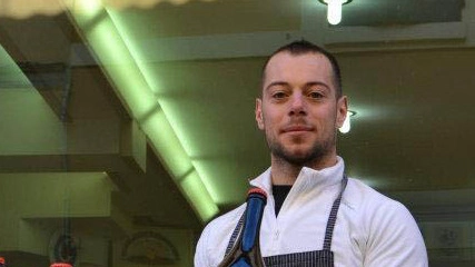 Enrico Zani,  cuoco 29enne di San Mauro Pascoli, vittima di una misteriosa  aggressione che lo ha  ridotto in gravi in condizioni. In precedenza ha lavorato anche da Eataly a Forlì.