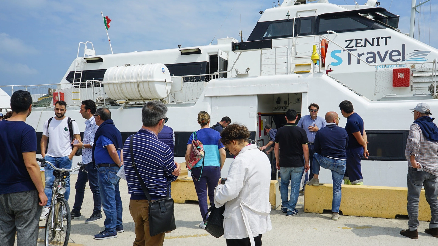 Il traghetto Civitanova Croazia è stato autorizzato per un mese