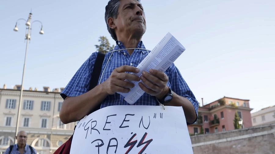 Un manifestante anti Green pass