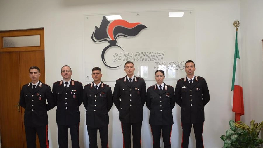 I nuovi marescialli nominati al comando provinciale dei carabinieri 
