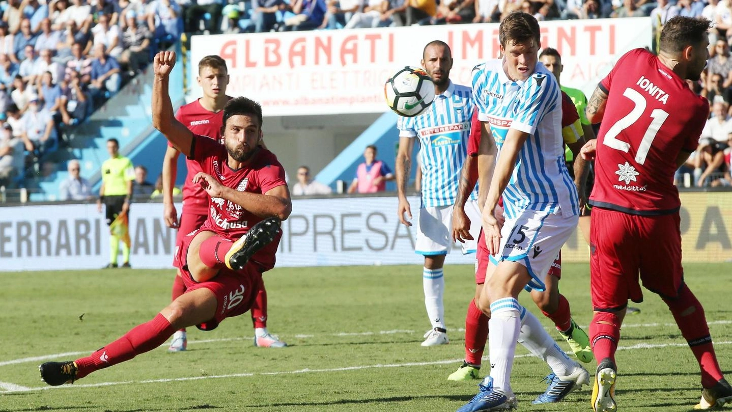 Al Mazza finisce 0-2 per il Cagliari (foto Ansa)
