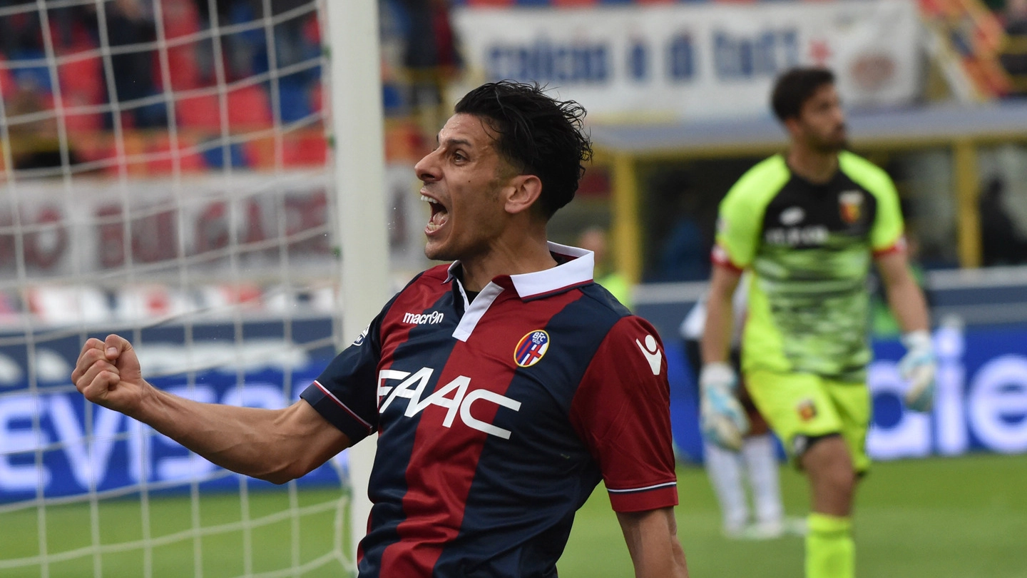 Sergio Floccari esulta dopo il gol al Genoa (Schicchi)
