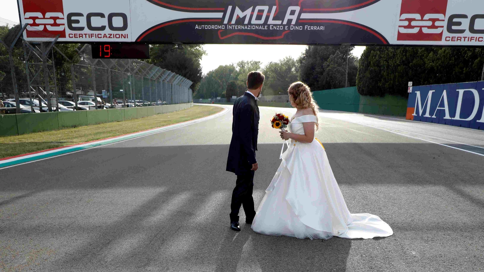 Matrimoni all’autodromo di Imola: costi e regole per dire il fatidico ‘sì’