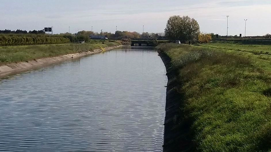 Un tratto del canale Emiliano Romagnolo 