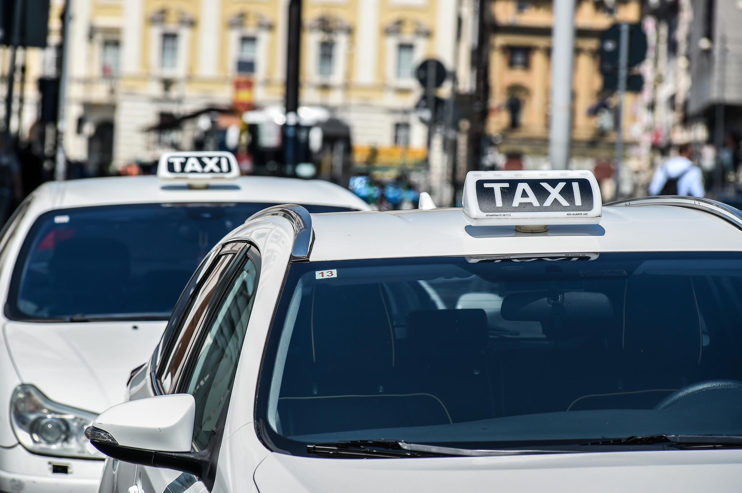 Roma, criteri premianti nel bando per coloro che effettuano il servizio taxi