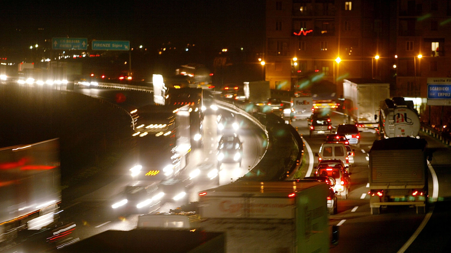 Autostrada di notte, foto d'archivio