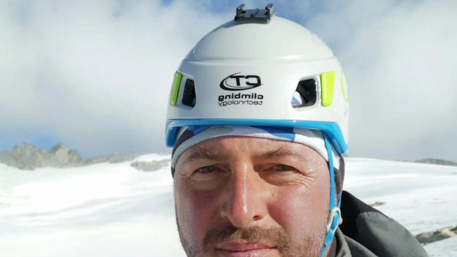 Il glaciologo Cristian Ferrari