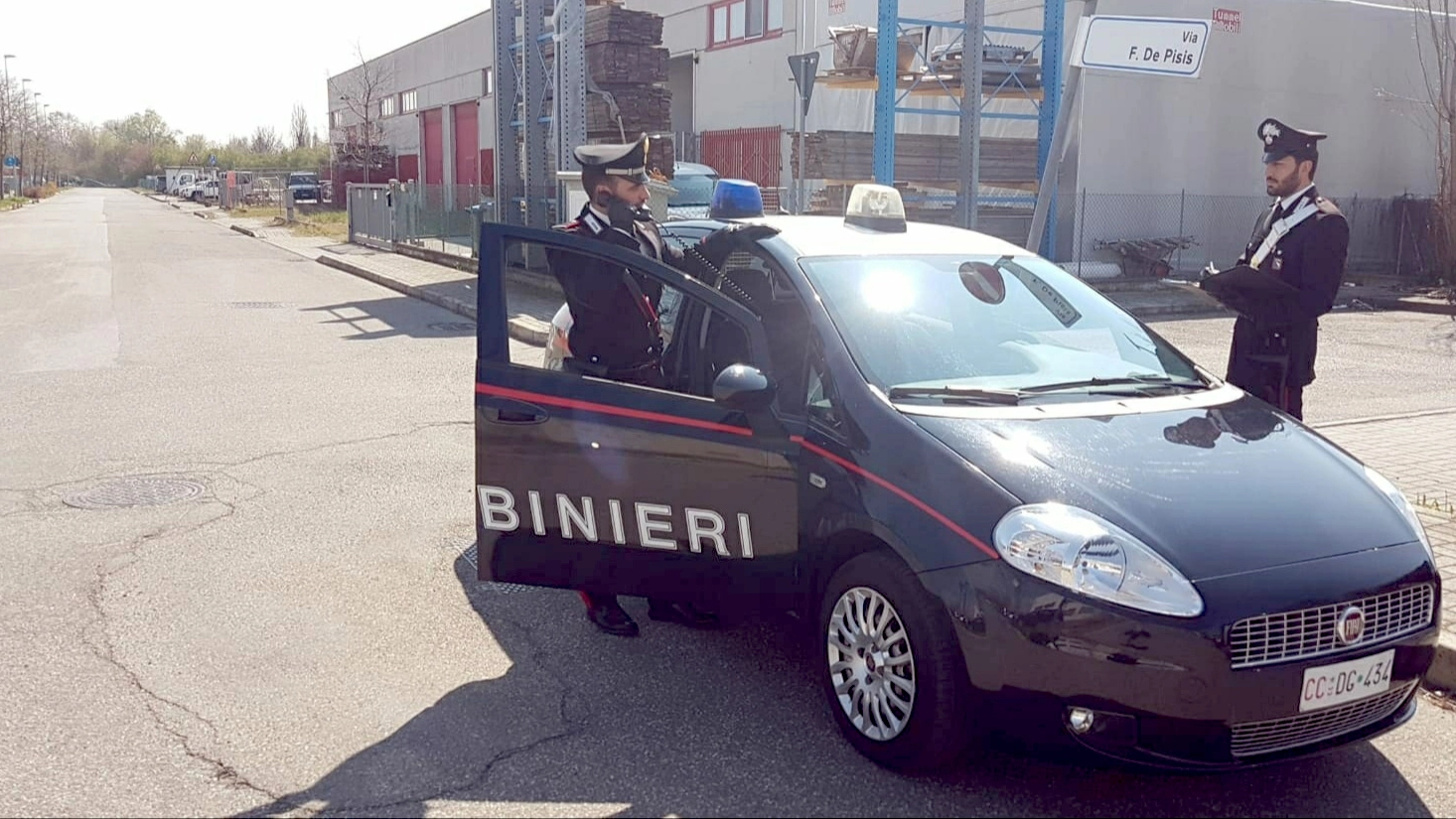 Bambina ferita a Crevalcore, i carabinieri sul luogo dell'incidente