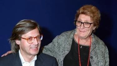 Rina Cavallini con il figlio Vittorio Sgarbi. La donna aveva un’altra figlia, Elisabetta, direttrice editorial