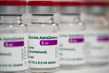 Astrazeneca, sperimentazione Usa: vaccino sicuro. "Rischio trombosi non aumenta"