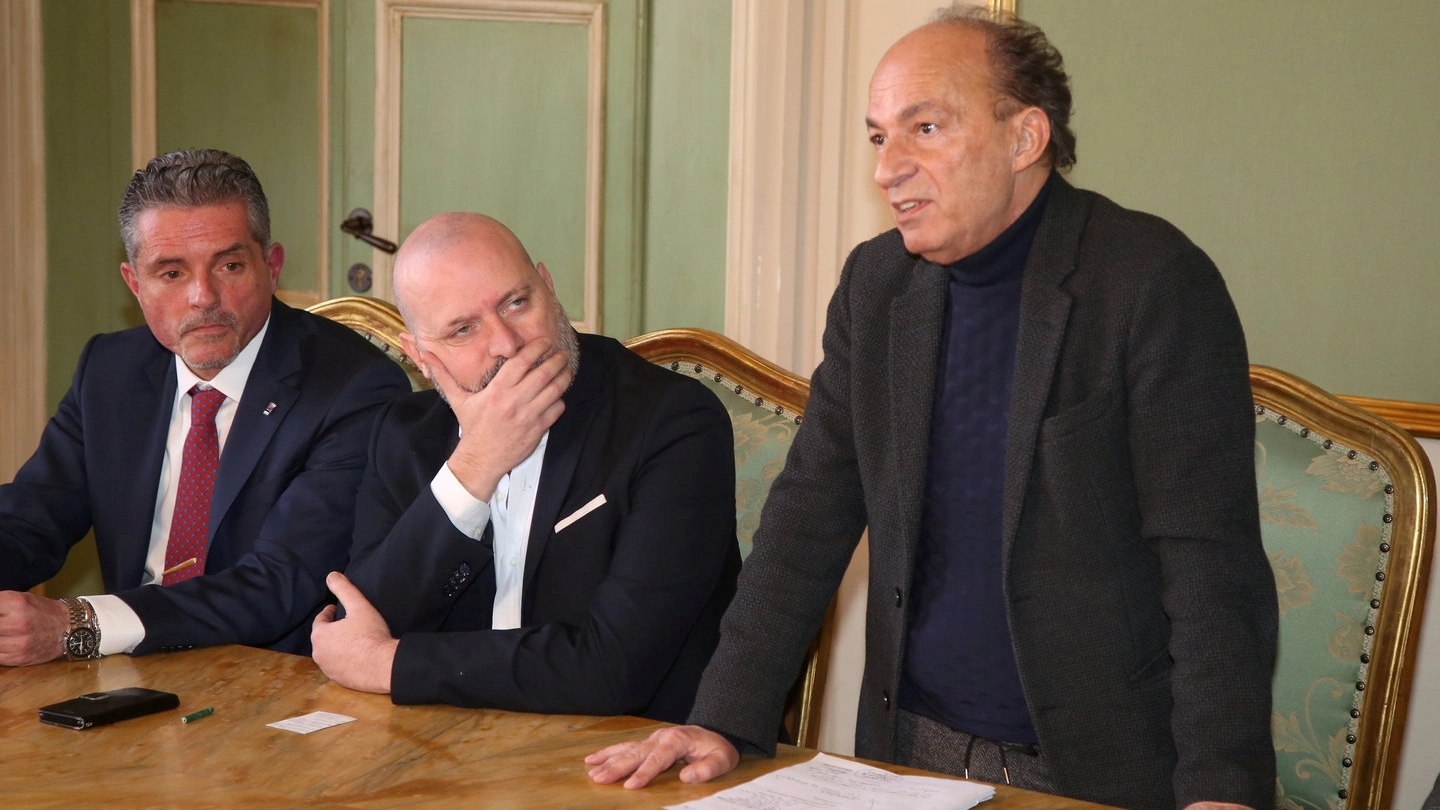 Da sinistra Paolo Lucchi, Stefano Bonaccini e Sergio Venturi