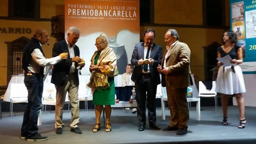 Riconoscimento del prestigioso concorso letterario a Maria Luisa Pieri che anima il ‘Bancarella nelle scuole’