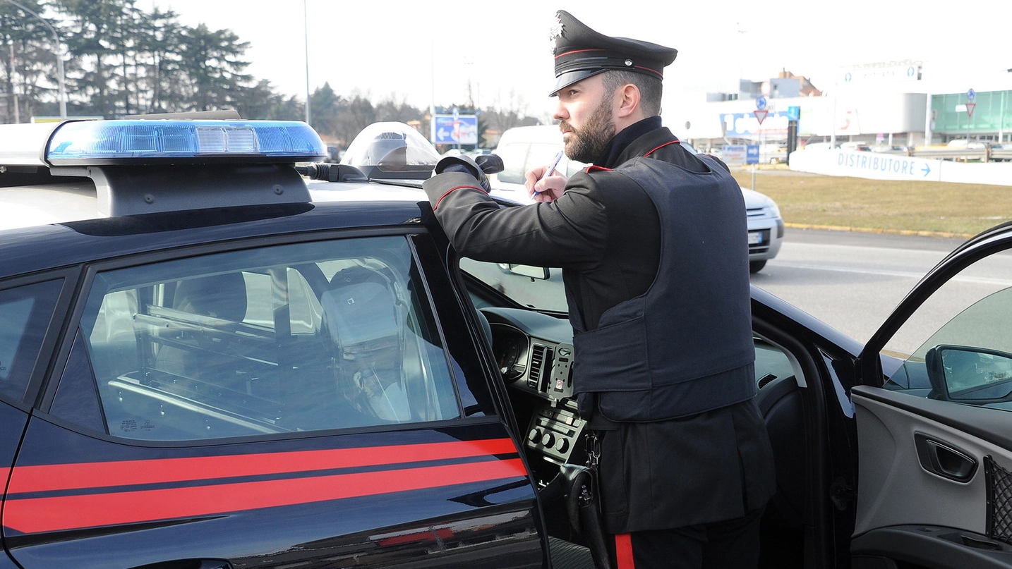 Lite per il parcheggio, sono intervenuti i carabinieri (foto archivio StudioSally)
