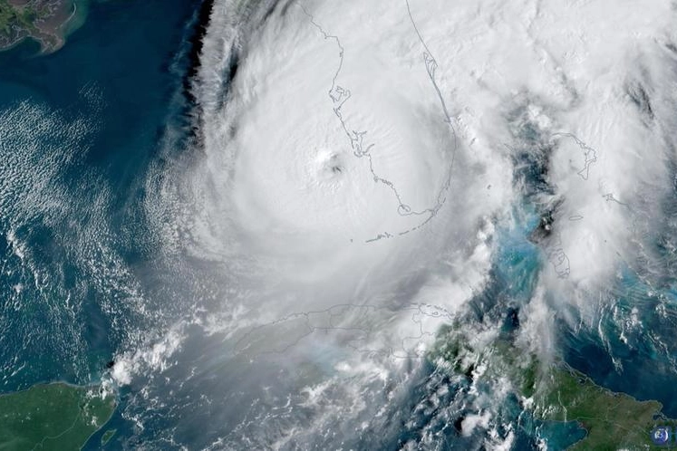 L'uragano Ian visto dal satellite del Noaa (Ansa)