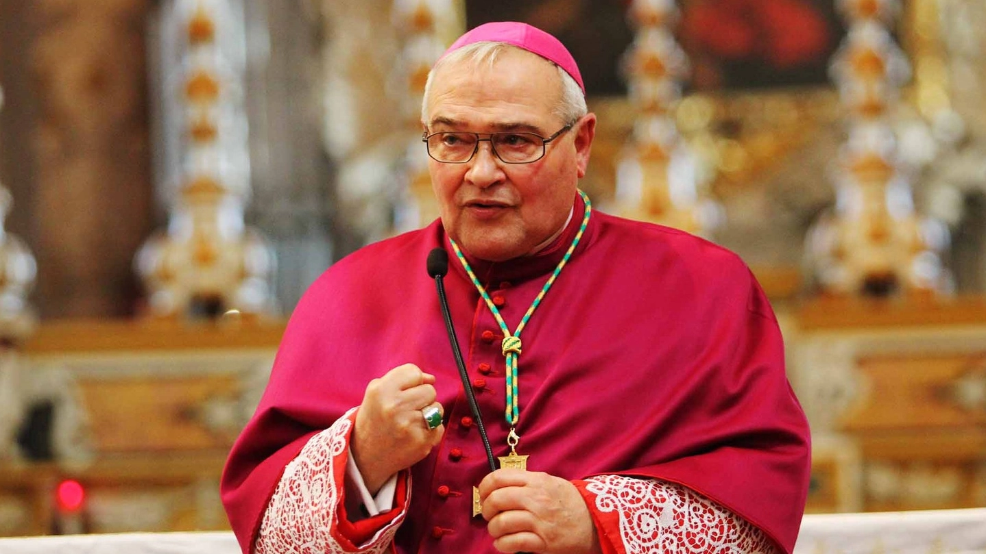 L’arcivescovo Luigi Negri (foto Businesspress)