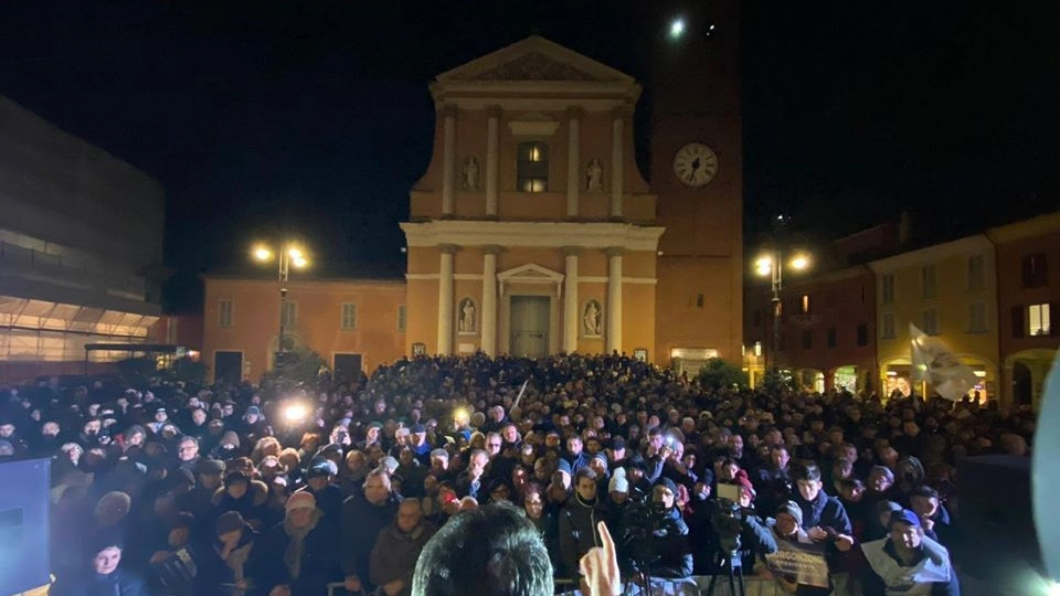 La foto della piazza di San Giovanni in Salvini a Persiceto postata da Salvini