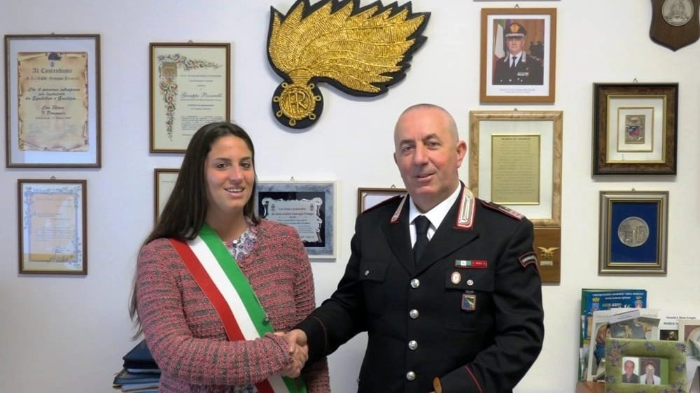 La sindaca Alice Parma con il comandante dei carabinieri Giuseppe Pizzarelli