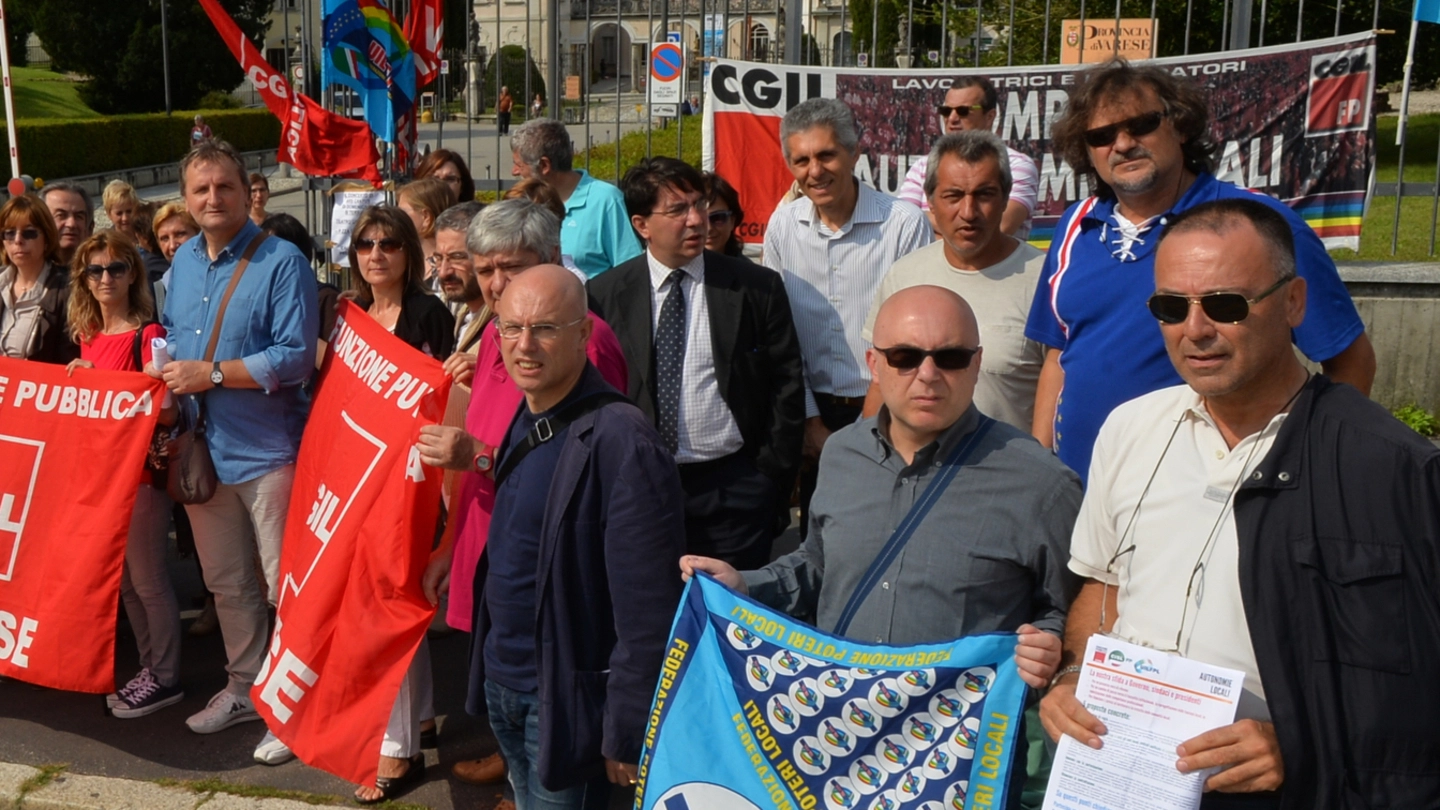 Una protesta organizzata dalla Cgil (foto Newpress)