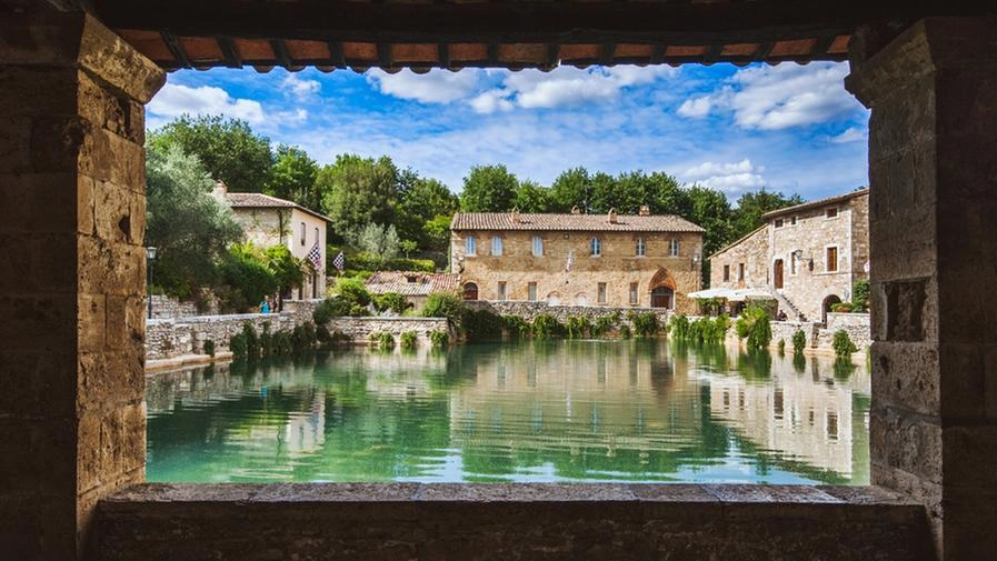 Il suggestivo borgo di Bagno Vignoni in Toscana