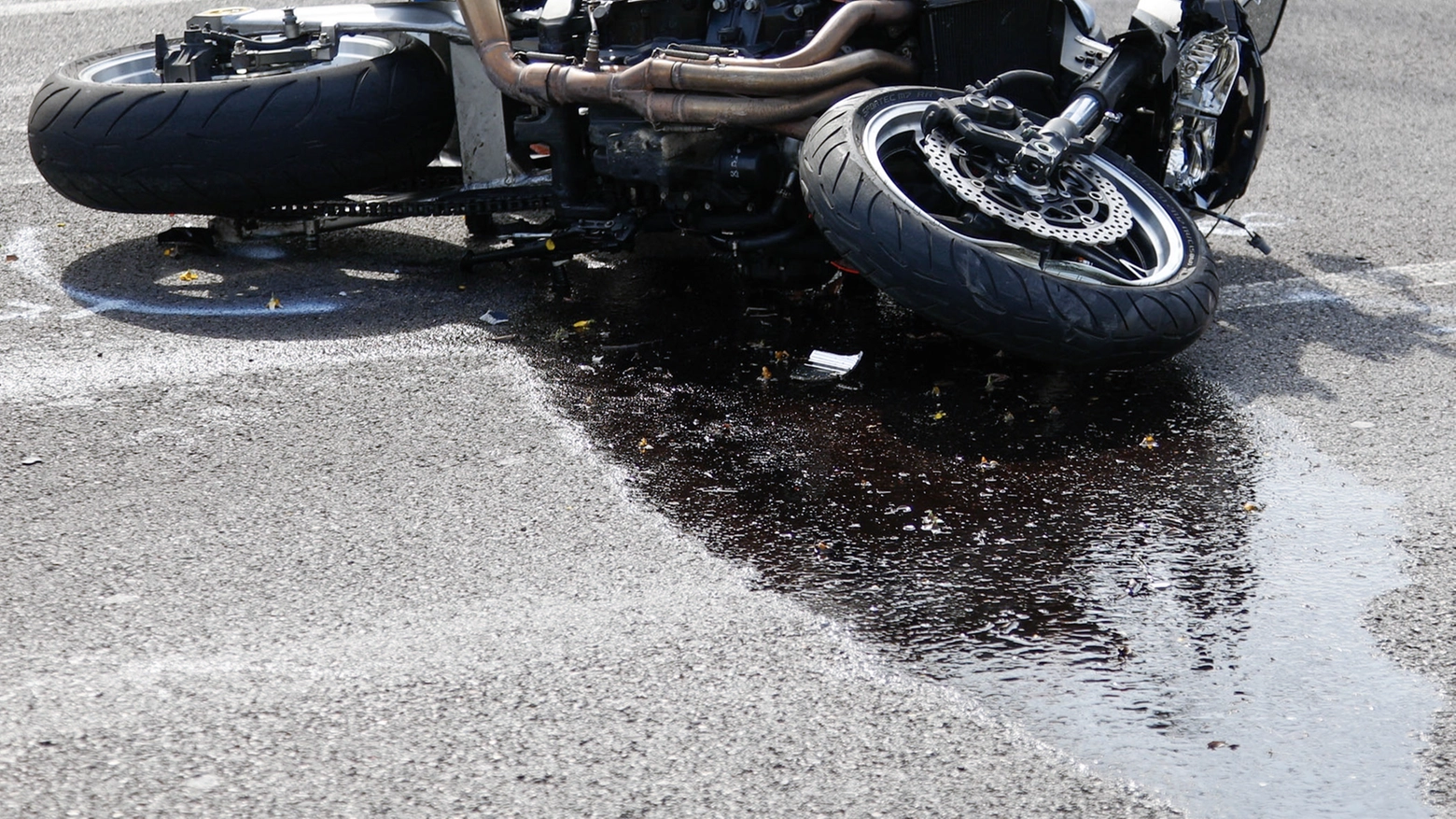 Incidente in moto a Cesena: muore a 57 anni
