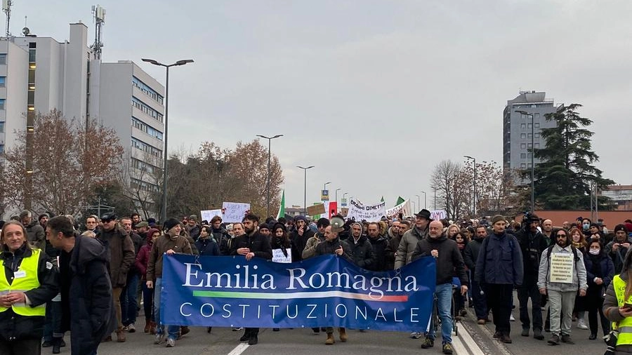 Manifestazione no pass oggi a Bologna