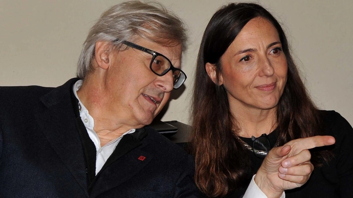 Vittorio Sgarbi, presidente di Ferrara Arte, assieme a Maria Luisa Pacelli