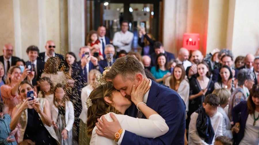 Le nozze del sindaco Lepore: l'abbraccio della città (Fotoschicchi)