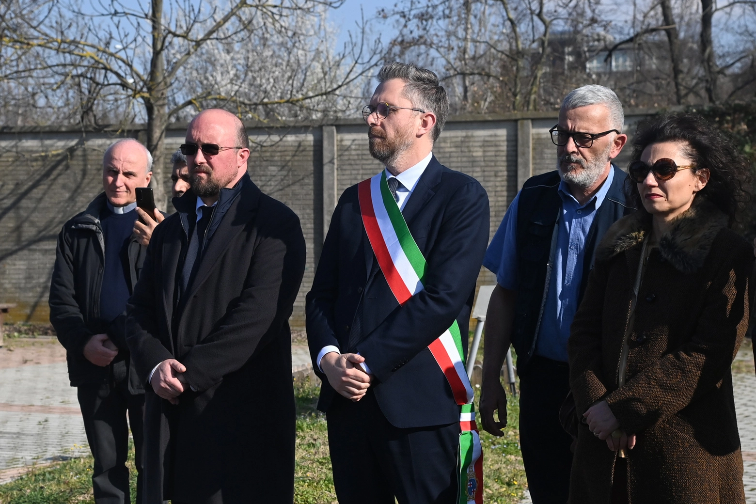 Il sindaco Matteo Lepore al funerale delle vittime della tragedia di Cutro