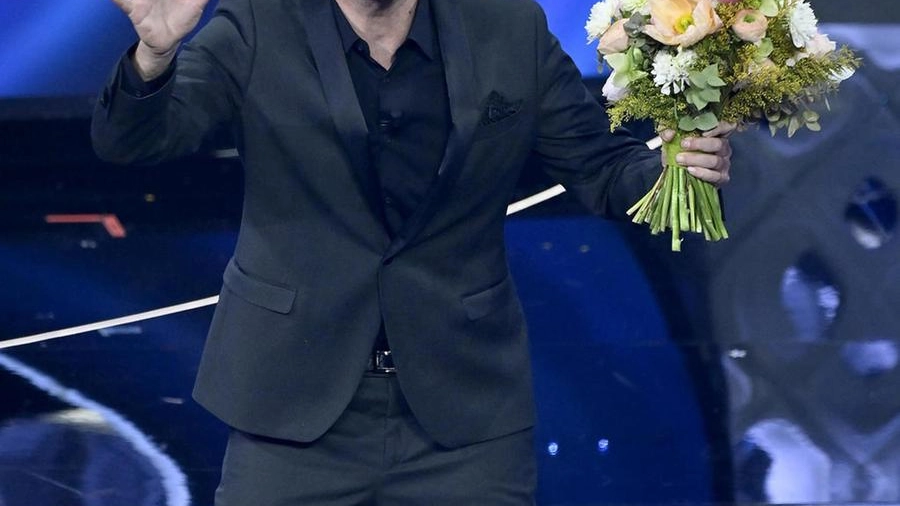 Maurizio Lastrico sul palco del teatro Ariston all’ultimo Festival di Sanremo