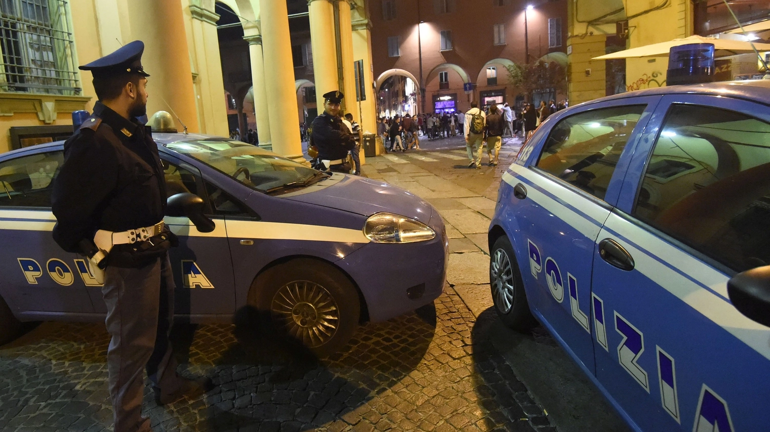 Bologna, quattro arresti per spaccio in piazza Verdi (FotoSchicchi d'archivio)