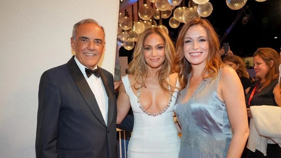 Lucia Borgonzoni con Alberto Barbera e Jennifer Lopez
