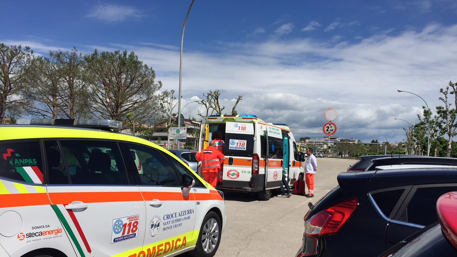 Porto Sant'Elpidio, i soccorsi al motociclista ferito (foto Colibazzi)