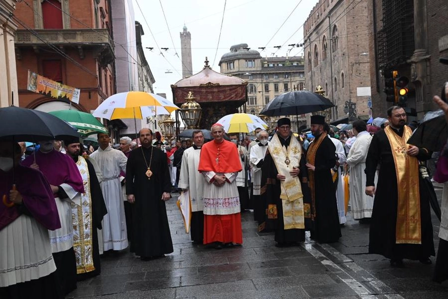 La Madonna di San Luca in processione (foto Schicchi)