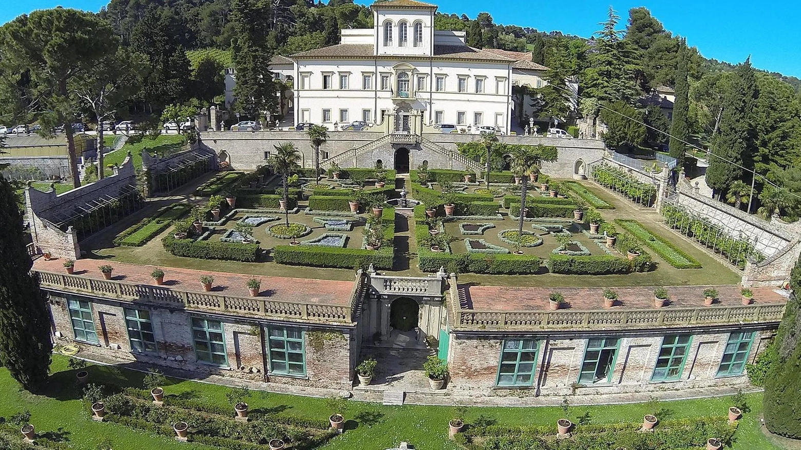 Sette giardini storici delle Marche  per rilanciare la cultura del bello