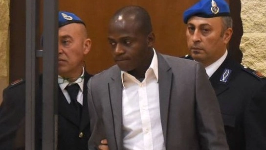 COLPEVOLE  I giudici del tribunale di Rimini hanno condannato Guerlin Butungu a 16 anni di reclusione per le rapine e il duplice stupro di agosto. Scontata la pena, sarà espulso