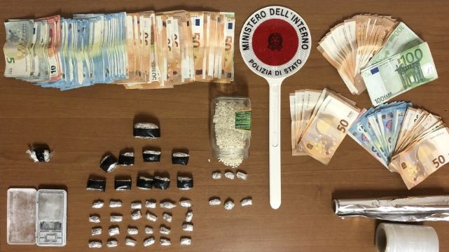 Spacciava cocaina, arrestato 30enne albanese