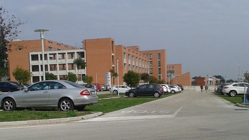 L’ospedale Carlo Urbani (foto Ferreri)