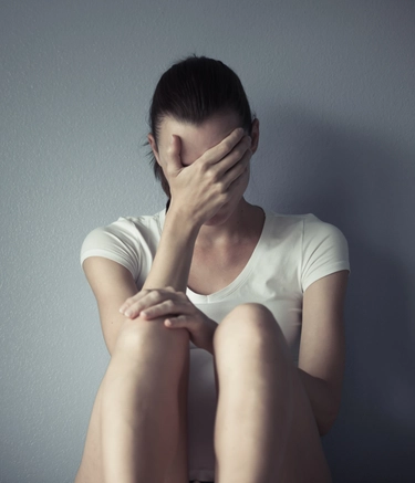Bologna: violentata a 15 anni e filmata dal branco