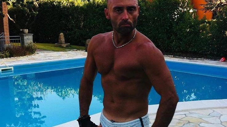 Davide Bacci (foto dal suo profilo Instagram), proprietario della villa di Pianoro