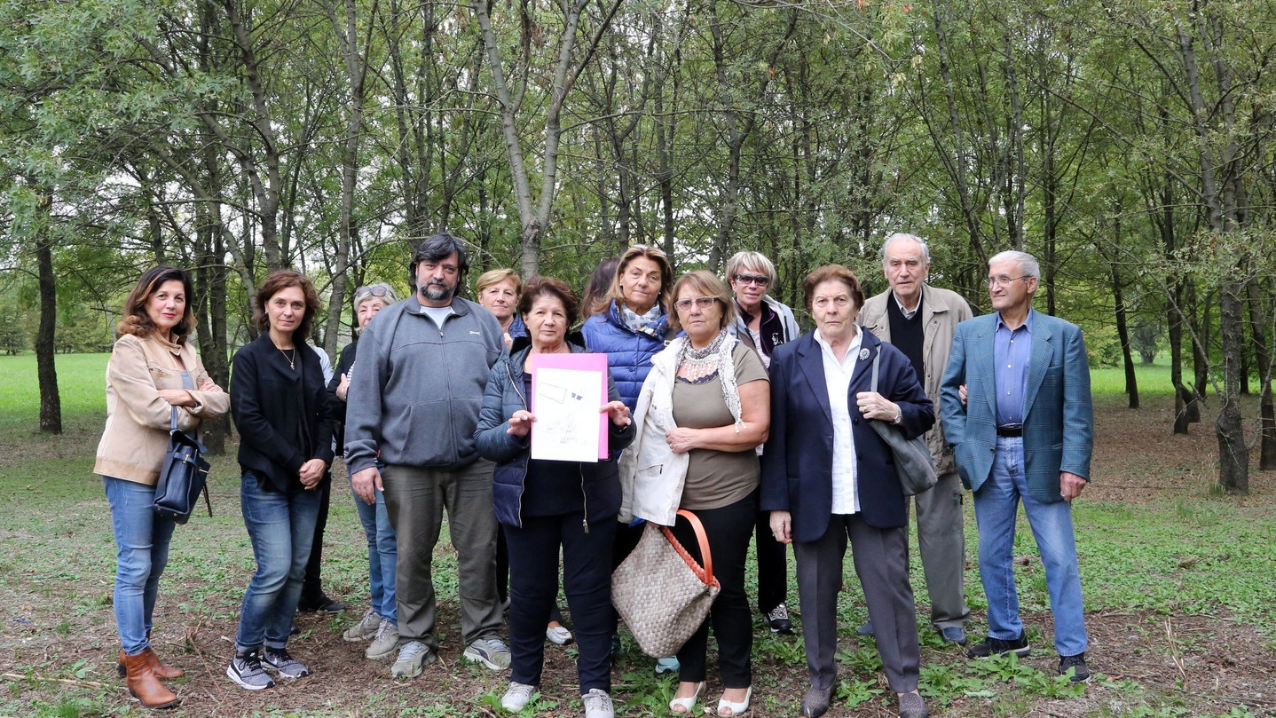 I residenti della Pescarola che si oppongono all'arrivo dei rom (Schicchi)