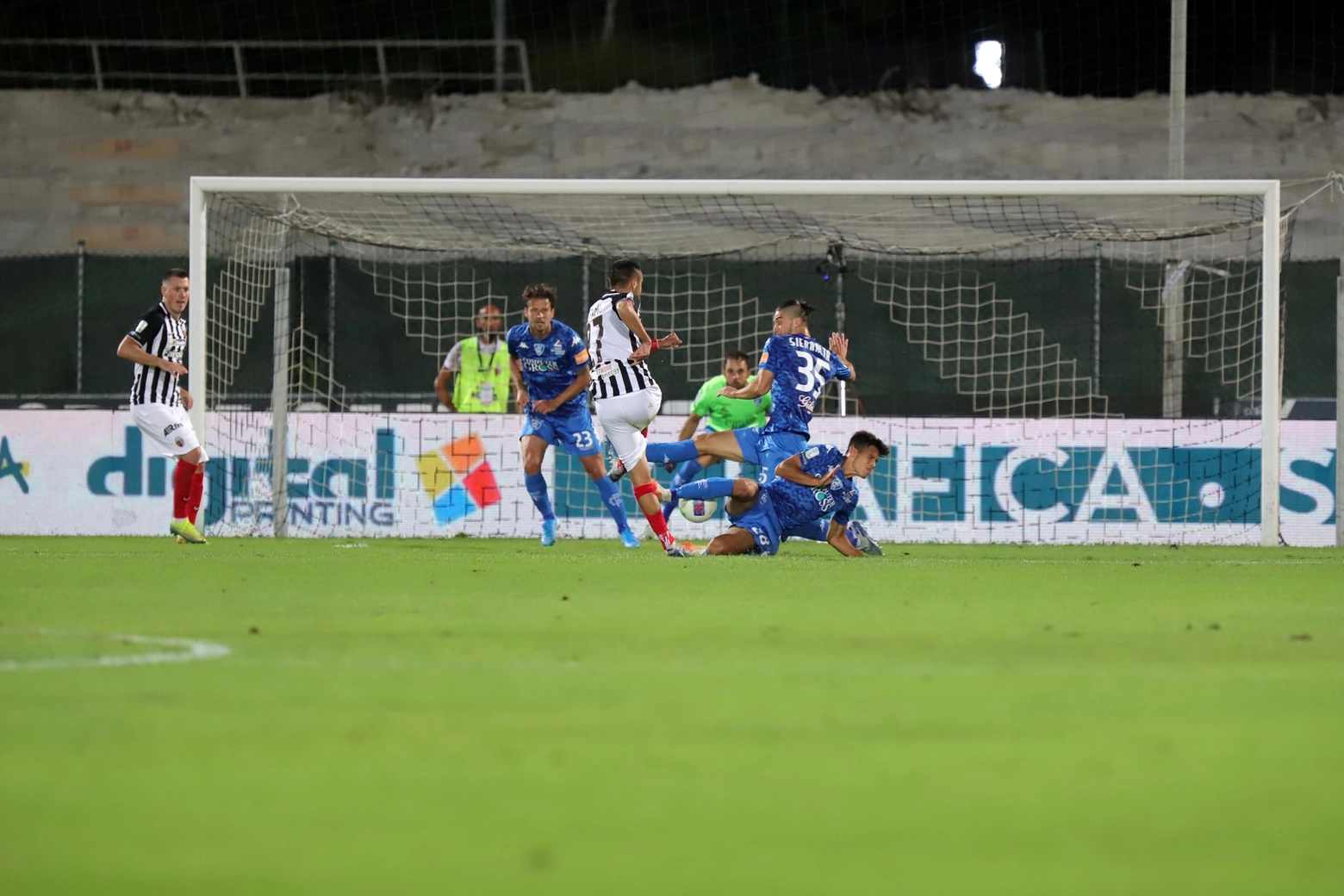 Ascoli Empoli 1-0, il gol di Eramo (foto Labolognese)