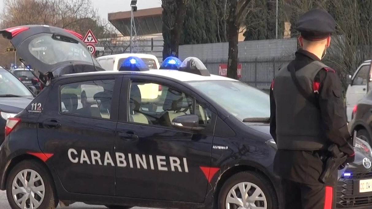 La vittima, esasperata, si è rivolta ai carabinieri