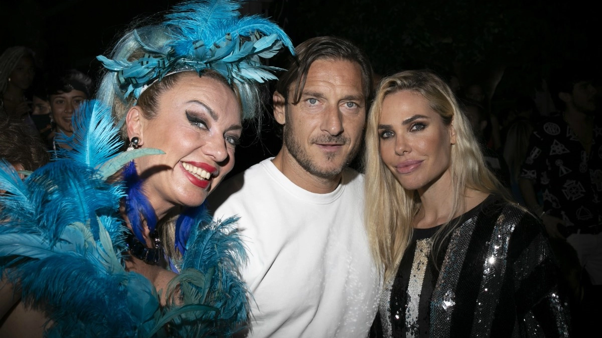 Francesco Totti e Hillary Blasi alla Villa delle Rose di Riccione