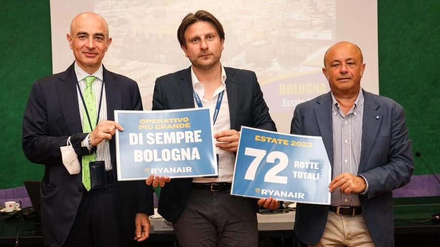 Ryanair, 72 rotte da Bologna per l'estate 2022