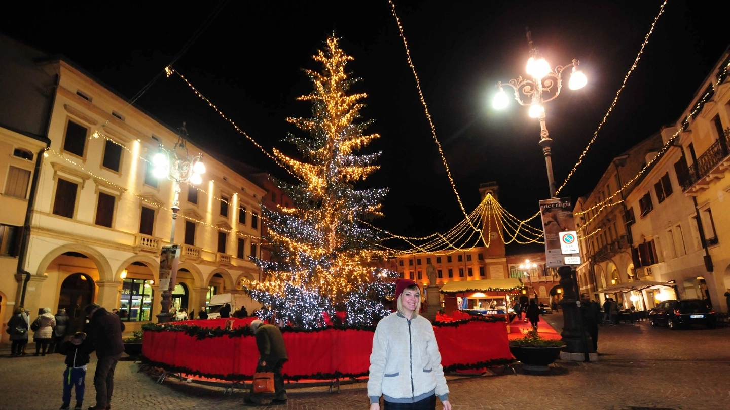L'accensione dell'albero di Natale a Rovigo