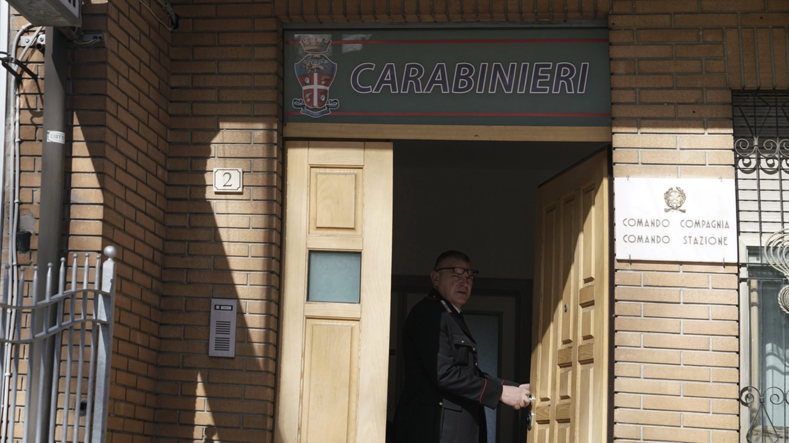 I carabinieri che indagano sull'omicidio di Montegiorgio